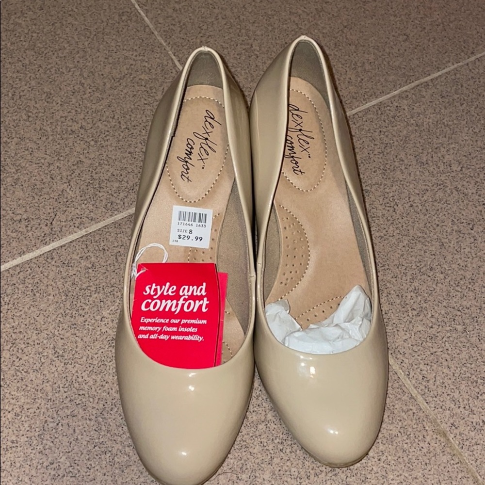 Beige Dexflex Comfort heels